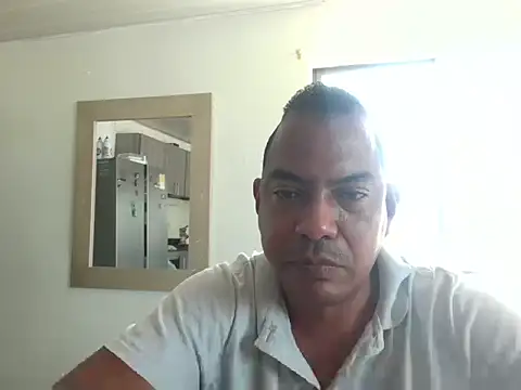 Quillero18 online show from July 28, 2026, 2:46 pm