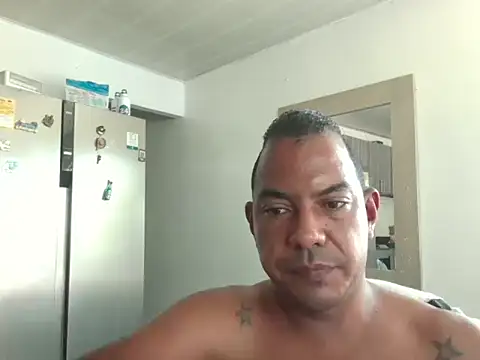 Quillero18 online show from July 28, 2026, 3:21 pm