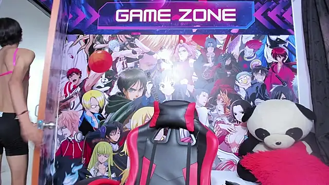 evelin 24  online show from February 11, 2026, 8:14 pm