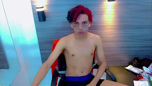 DaviidBuckx  online show from April 18, 2026, 1:53 am