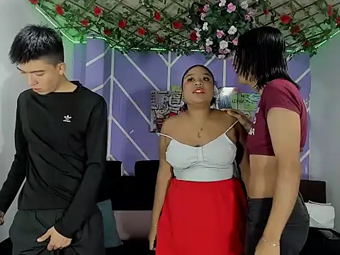 Snapshot of Lizeth_hot2002 chatting on February 14, 2026, 1:24 am Lizeth hot2002 online show from February 14, 2026, 1:24 am