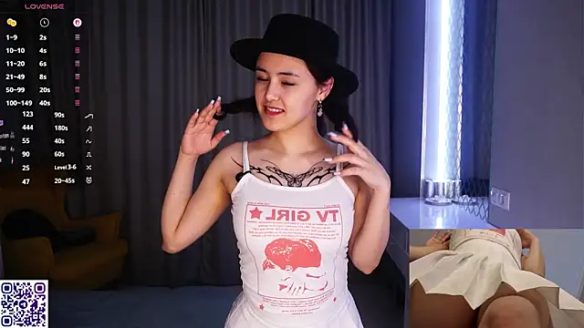 Snapshot of VerlieChahal chatting on March 15, 2026, 8:04 pm VerlieChahal online show from March 15, 2026, 8:04 pm