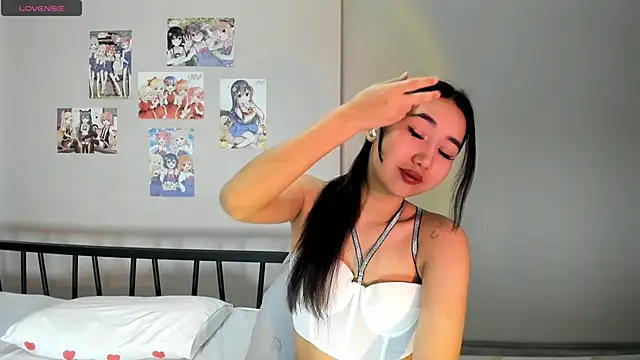 Snapshot of aiko_vex chatting on February 22, 2026, 5:19 am aiko vex online show from February 22, 2026, 5:19 am