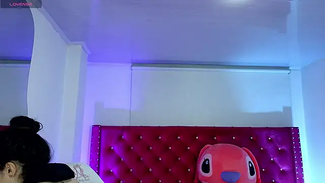 babyy nicols m online show from April 11, 2026, 10:41 am