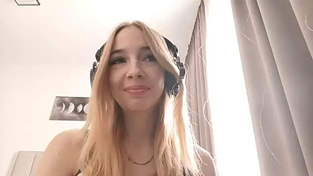 Snapshot of WackyNome chatting on February 13, 2026, 6:09 am WackyNome online show from February 13, 2026, 6:09 am