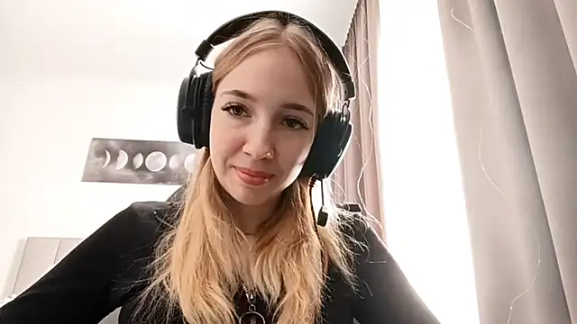 Snapshot of WackyNome chatting on February 15, 2026, 6:21 am WackyNome online show from February 15, 2026, 6:21 am