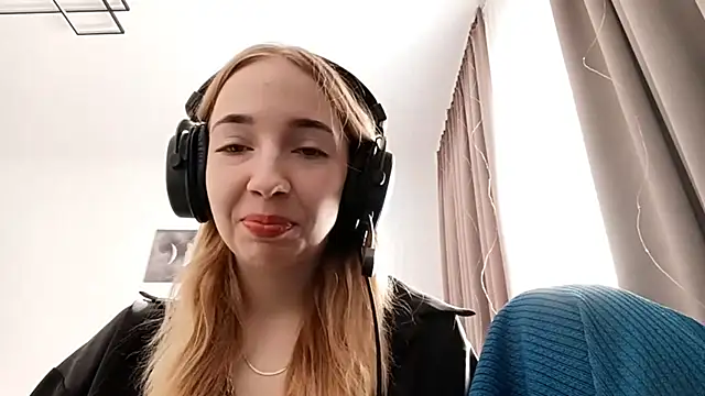 Snapshot of WackyNome chatting on February 18, 2026, 6:09 am WackyNome online show from February 18, 2026, 6:09 am