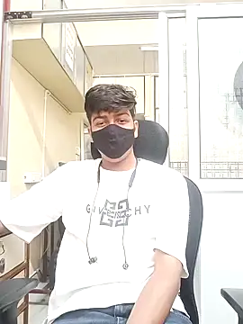 hotyboy 89 online show from April 28, 2026, 4:50 am