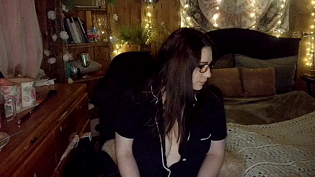 VelvetBrunetteXo online show from March 21, 2026, 10:31 am