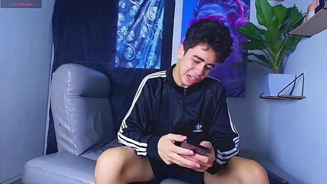 Gael moon  online show from February 26, 2026, 8:19 pm