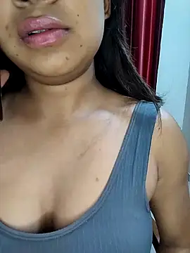 Snapshot of LIZANI_0 chatting on March 1, 2026, 2:41 pm LIZANI 0 online show from March 1, 2026, 2:41 pm