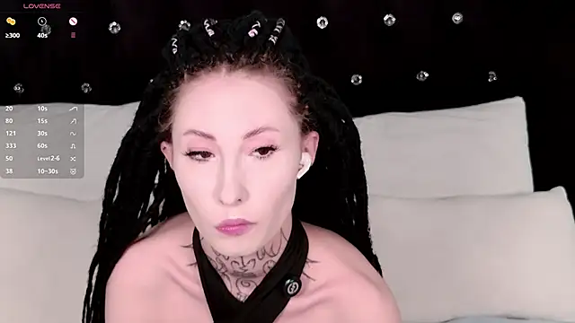 roxy morrison x online show from March 22, 2026, 5:38 pm