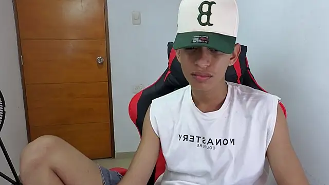 Niklausxxx online show from February 28, 2026, 10:33 pm