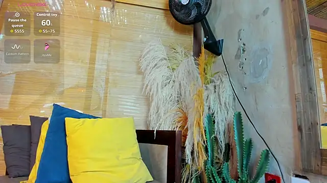 sophieBlair  online show from March 17, 2026, 7:17 pm