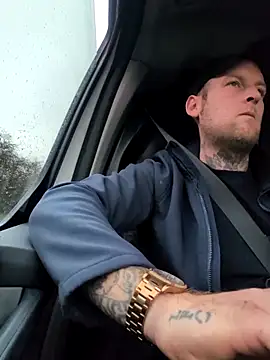 Snapshot of dave32000 chatting on February 27, 2026, 12:38 pm dave32000 online show from February 27, 2026, 12:38 pm