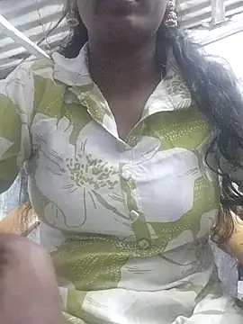 Snapshot of telugusailaja chatting on February 16, 2026, 5:20 pm telugusailaja online show from February 16, 2026, 5:20 pm