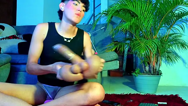 Snapshot of max_femboy chatting on May 8, 2026, 4:51 am max femboy online show from May 8, 2026, 4:51 am
