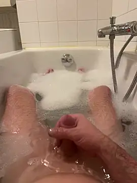 DeN strip online show from February 13, 2026, 8:49 pm