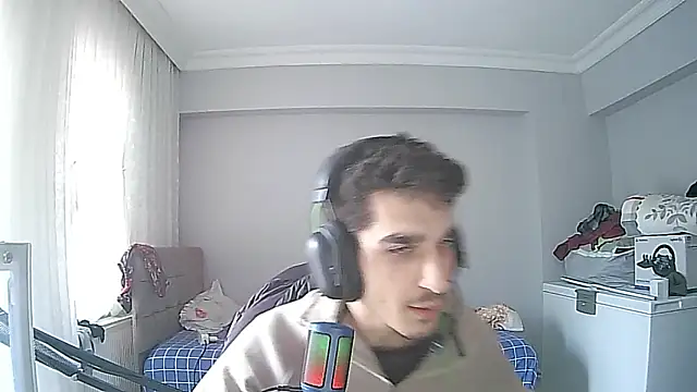 enesbabakral online show from February 9, 2026, 12:09 pm