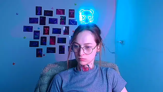 Esmi Winter online show from March 11, 2026, 6:08 am