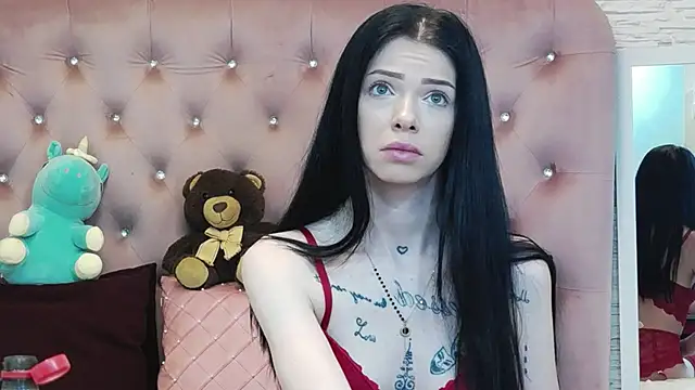 PeachyElla26 online show from February 11, 2026, 5:34 am