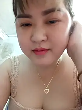 Snapshot of Kee-kimlee chatting on March 3, 2026, 6:41 am Kee-kimlee online show from March 3, 2026, 6:41 am