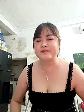 Snapshot of Kee-kimlee chatting on April 13, 2026, 5:29 pm Kee-kimlee online show from April 13, 2026, 5:29 pm