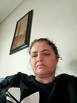 Snapshot of Sony28v chatting on April 16, 2026, 5:41 am Sony28v online show from April 16, 2026, 5:41 am