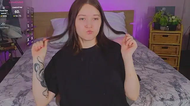 Snapshot of MmollyMay chatting on February 18, 2026, 10:00 am MmollyMay online show from February 18, 2026, 10:00 am