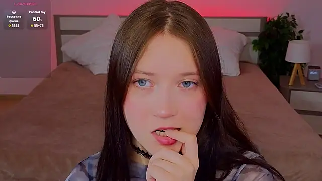 MmollyMay online show from March 22, 2026, 10:29 am