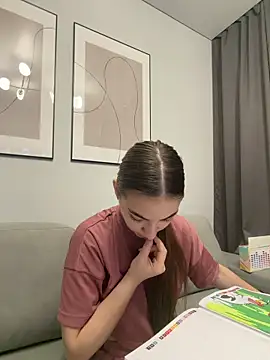  Patricia P online show from April 15, 2026, 4:52 am