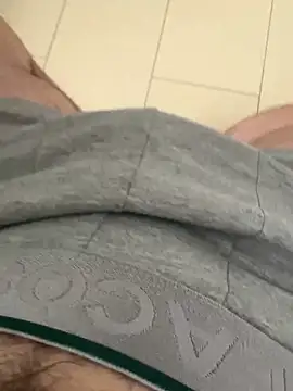 geilboy12 online show from February 13, 2026, 9:27 am