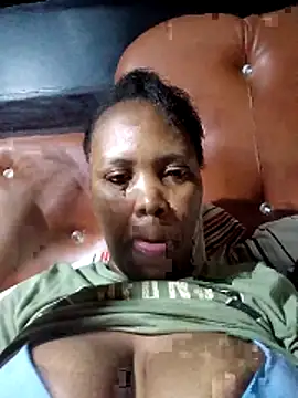 Snapshot of lovemore29 chatting on February 21, 2026, 7:59 pm lovemore29 online show from February 21, 2026, 7:59 pm