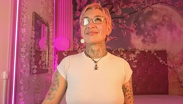 Everlyn sexx online show from February 21, 2026, 3:57 pm