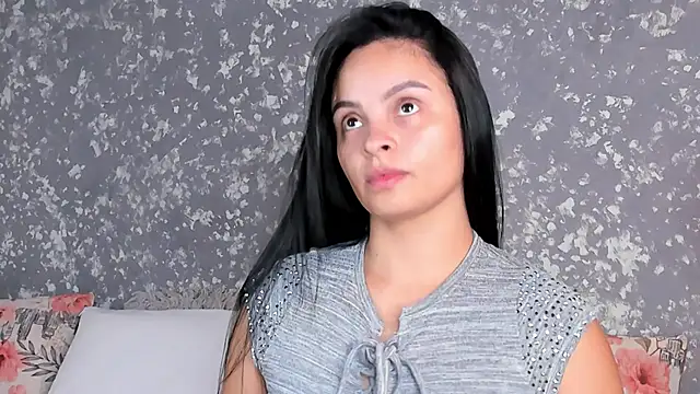 emma  summers online show from March 28, 2026, 7:57 pm