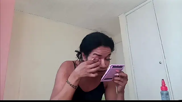 Snapshot of horny_brii chatting on June 6, 2026, 7:29 pm horny brii online show from June 6, 2026, 7:29 pm