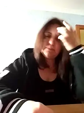 Snapshot of LockyCharm111 chatting on February 17, 2026, 2:02 pm LockyCharm111 online show from February 17, 2026, 2:02 pm