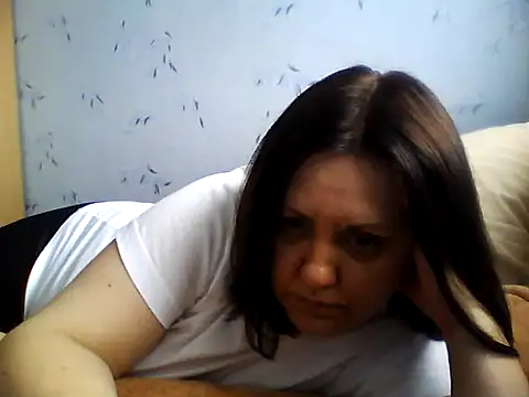 LockyCharm111 online show from April 9, 2026, 8:20 am