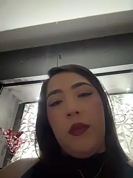 Hannah-Prada online show from June 17, 2026, 10:50 am