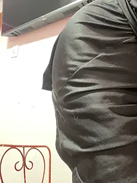 alana  070 online show from February 12, 2026, 12:33 pm