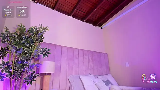 Ashley Beaomunt online show from March 6, 2026, 12:23 pm