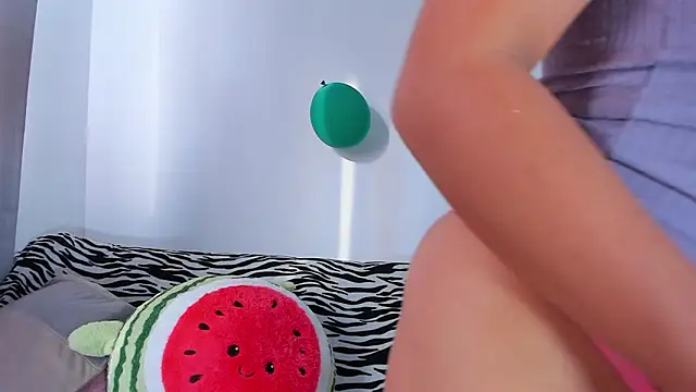 sara-jules online show from March 19, 2026, 12:20 pm