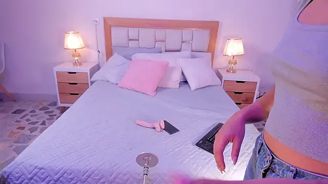 Bunny Blush1 online show from March 9, 2026, 7:18 pm