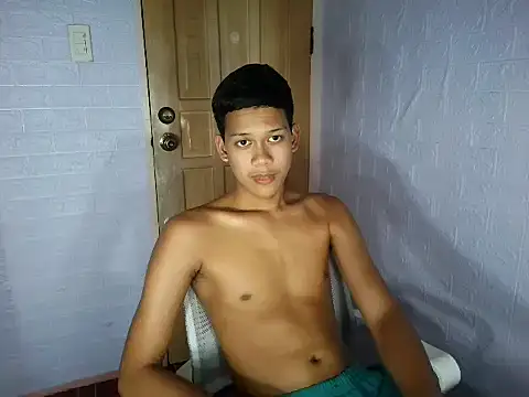 Snapshot of UrAsian_Turjak chatting on February 28, 2026, 7:09 am UrAsian Turjak online show from February 28, 2026, 7:09 am