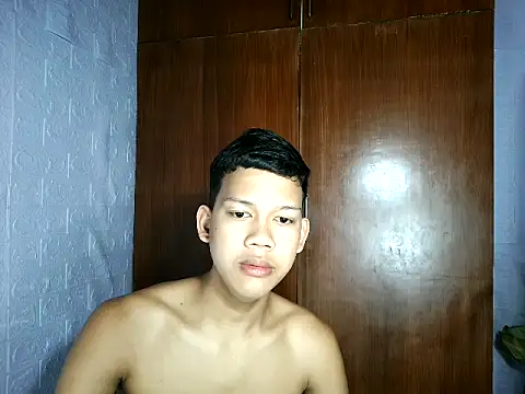 UrAsian Turjak online show from March 25, 2026, 1:33 am