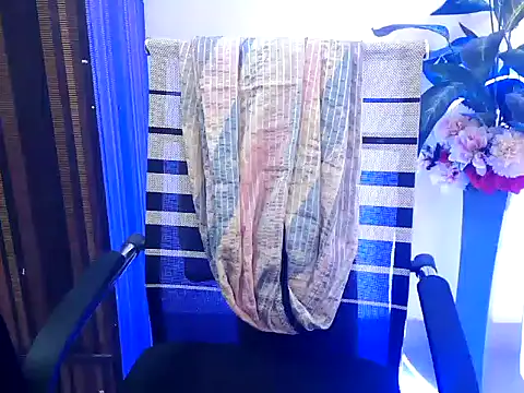 Snapshot of _chitranshi chatting on February 17, 2026, 5:48 am chitranshi online show from February 17, 2026, 5:48 am