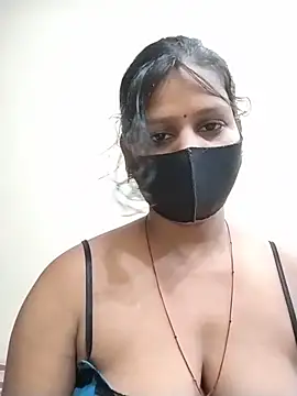 Snapshot of ankita077 chatting on June 17, 2026, 12:35 am ankita077 online show from June 17, 2026, 12:35 am