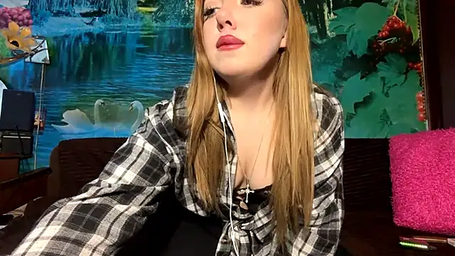 LeahSablea online show from February 18, 2026, 12:12 pm