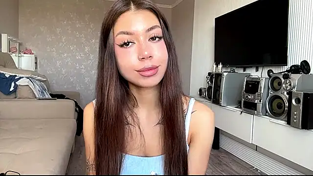 You Club Winx online show from April 18, 2026, 7:23 am