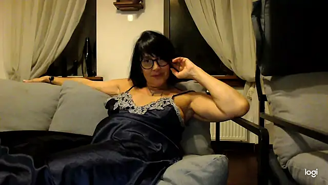 Vlastelina online show from July 18, 2026, 7:06 pm